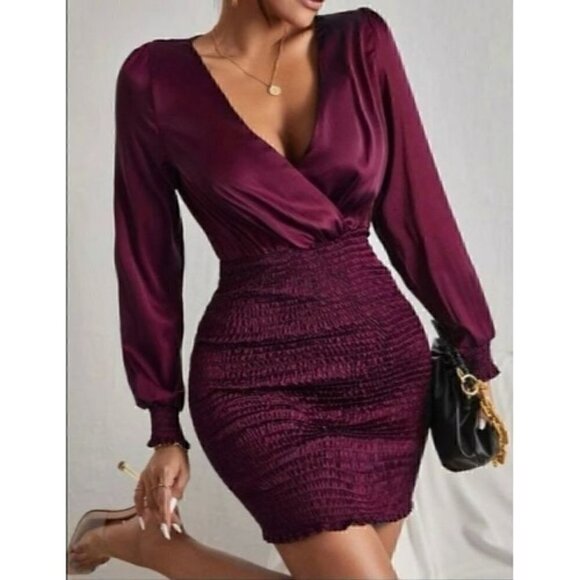 Beautifull Elegant Surplice Neck Shirred Frill Trim Bodycon Dress - Picture 1 of 6